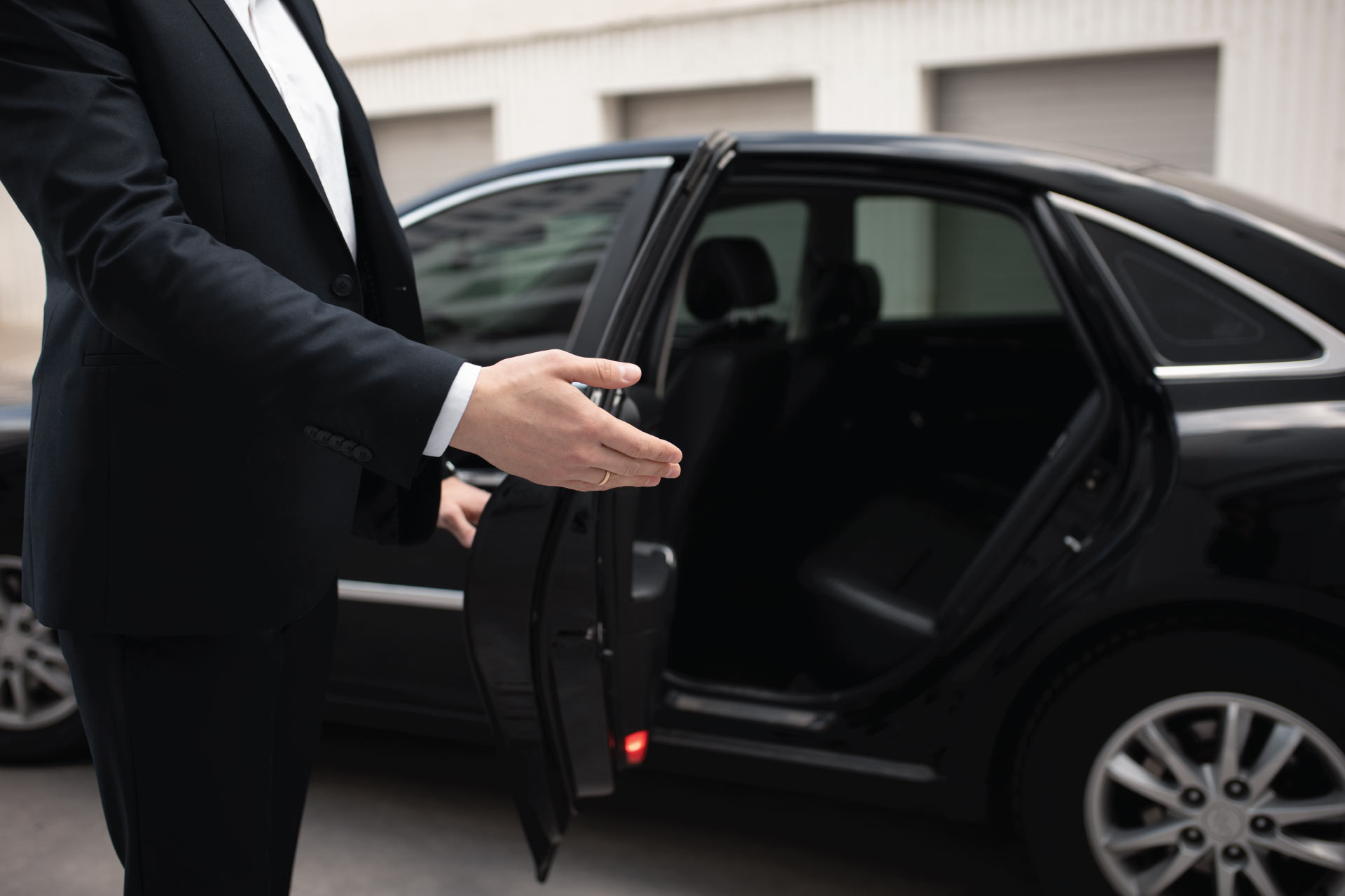 Luxury Chauffeur Services in Brisbane, Gold Coast & Sunshine Coast